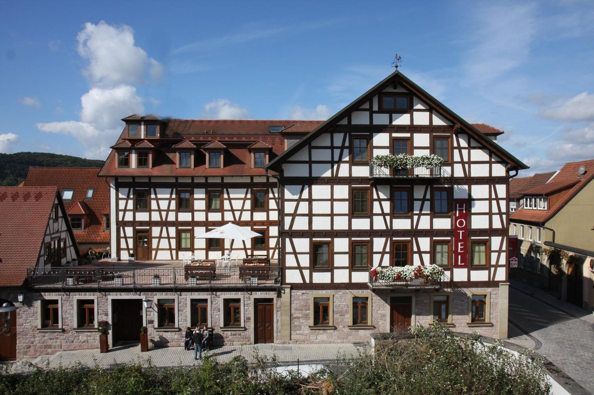 Hotel Deutsches Haus Hammelburg Bagian luar foto