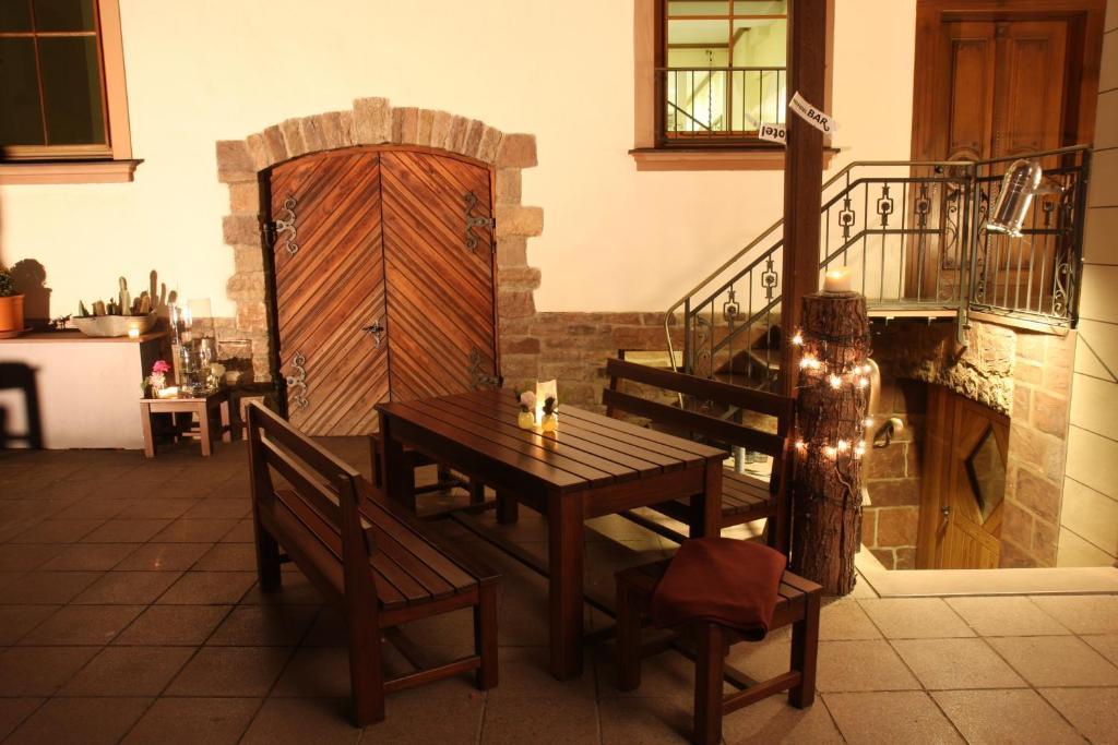 Hotel Deutsches Haus Hammelburg Bagian luar foto